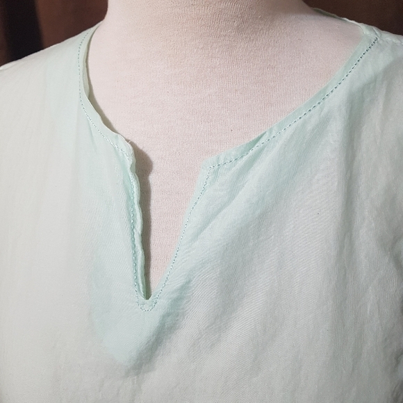 Northern Reflections Eyelet Lace Blouse - Picture 5 of 9